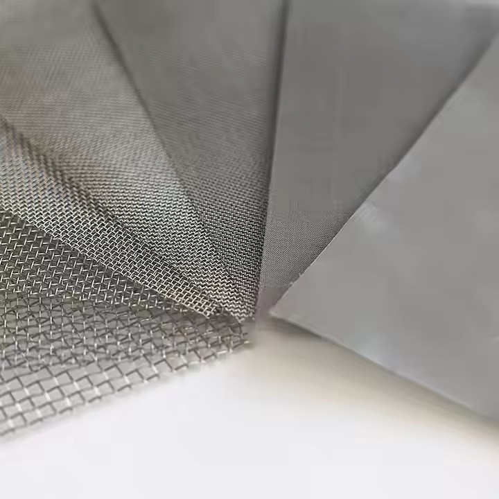 स्क्रीनिंग और फ़िल्टरिंग के लिए 18 X 16 स्टेनलेस स्टील विंडो स्क्रीन